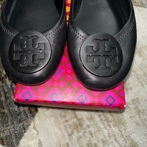 Tori Burch Black flats